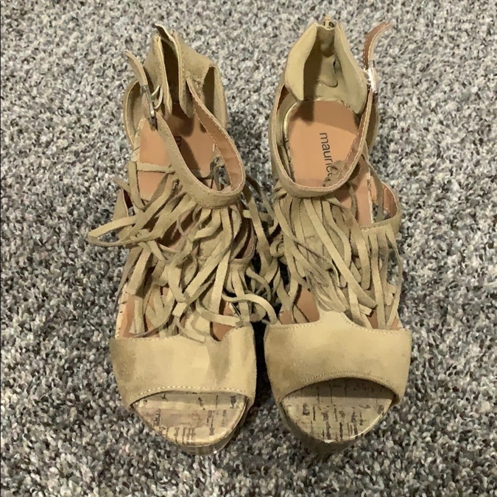 Fringed Wedge